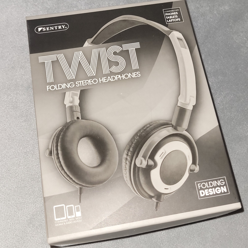 🔴BUNDLE 4/$20🔴🎧Folding Stereo Headphones - Picture 2 of 14